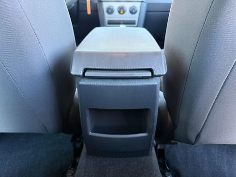 Used 2009 Dodge Avenger SE FWD image 23