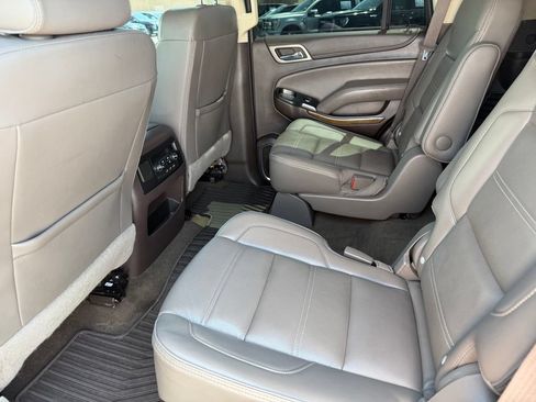 Used 2018 GMC Yukon Denali w/ Denali Ultimate Package AWD/4WD image 19