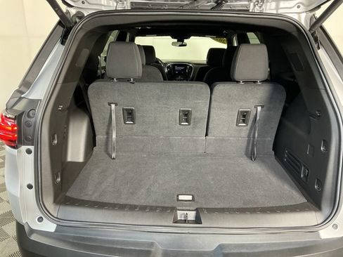 Used 2022 Chevrolet Traverse LT w/ LPO, Floor Liner Package AWD/4WD image 13