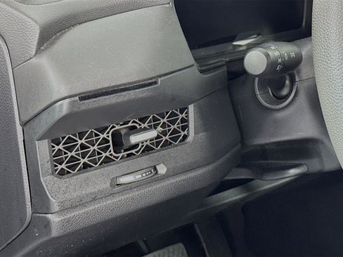 Certified 2023 Honda Accord EX image 10