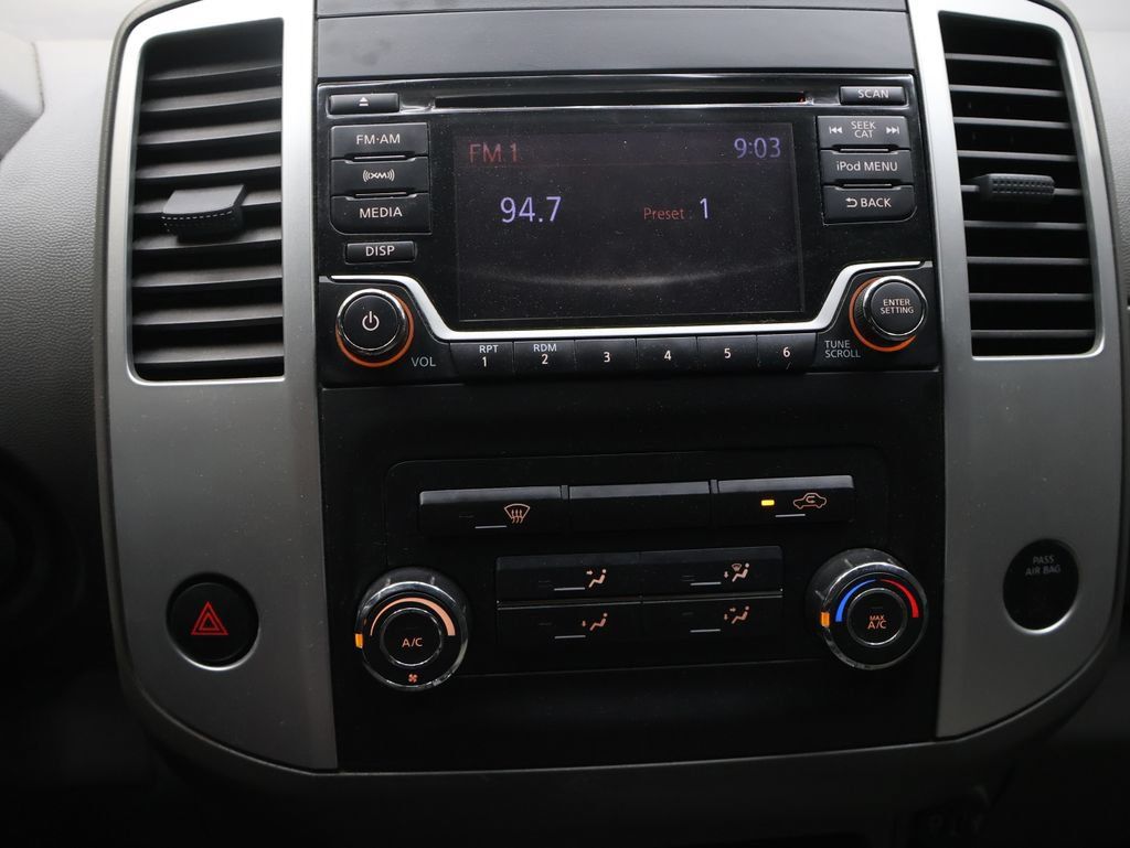 Used 2018 Nissan Frontier SV AWD/4WD image 22