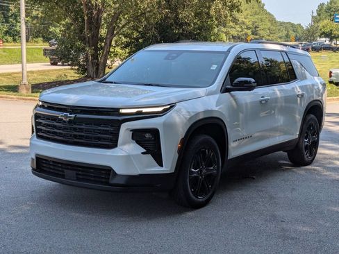 New 2027 Chevrolet Traverse LT w/ Midnight/Sport Edition FWD image 4