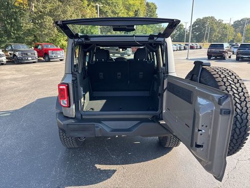 New 2025 Ford Bronco 4-Door w/ Sasquatch Package image 11