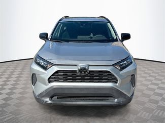 Used 2020 Toyota RAV4 LE video 2