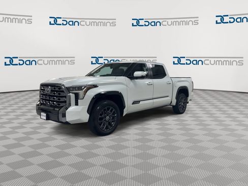 Used 2024 Toyota Tundra Platinum AWD/4WD image 4