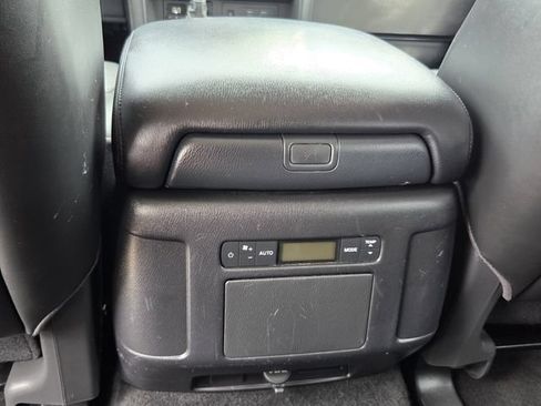 Used 2023 Nissan Armada SV RWD image 17