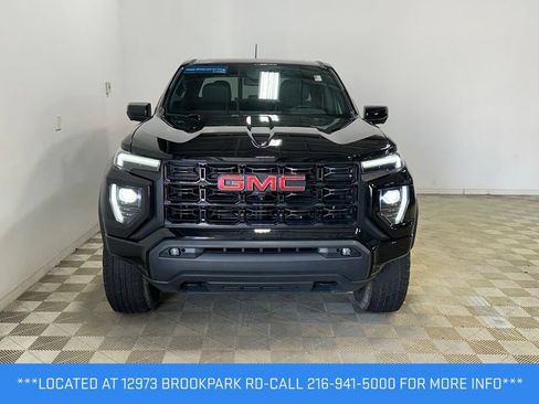 Used 2023 GMC Canyon Elevation w/ Elevation Premium Package AWD/4WD image 2
