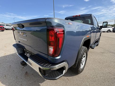 Used 2026 GMC Sierra 2500 Pro AWD/4WD image 5