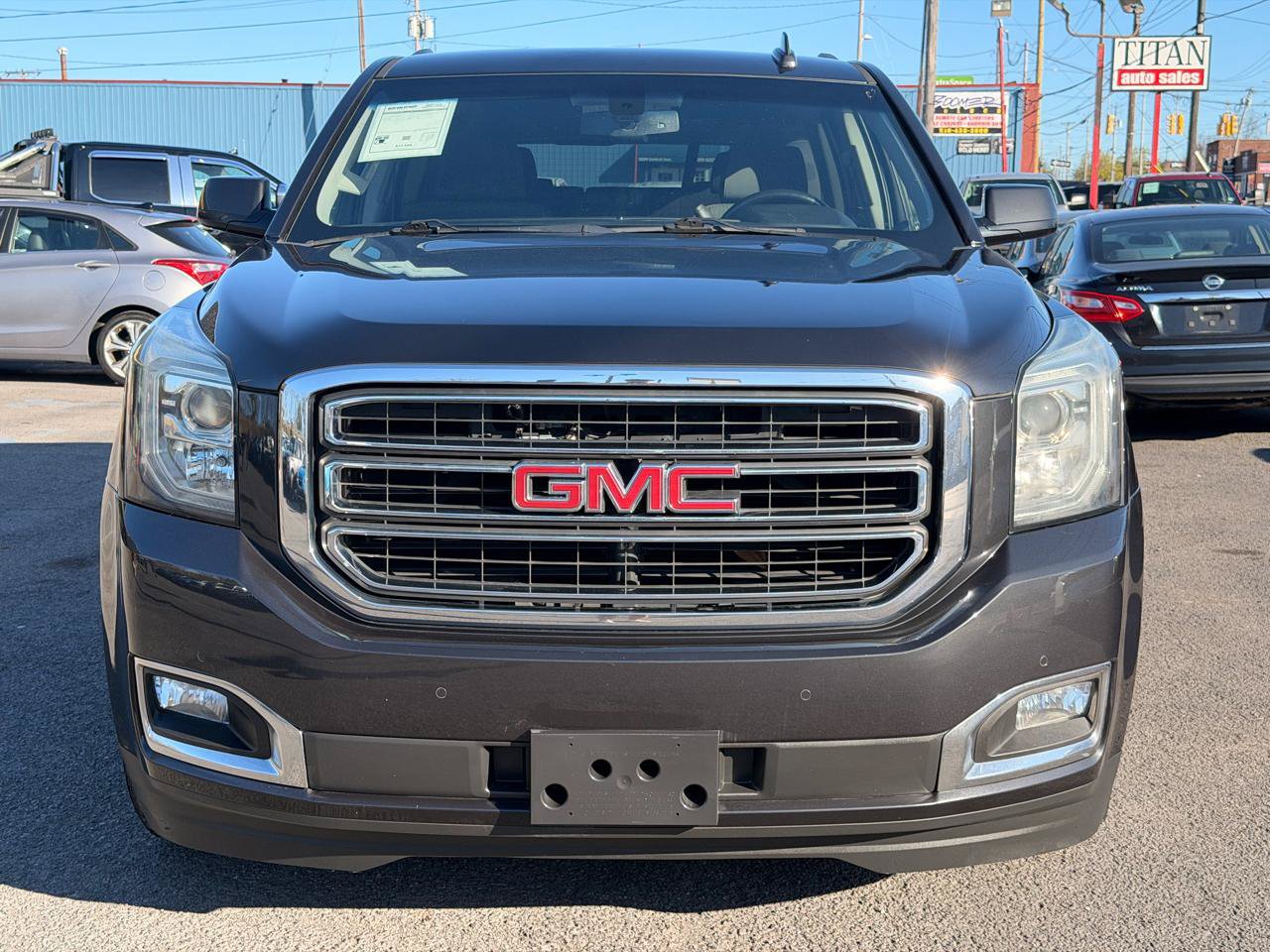Used 2020 GMC Yukon SLE w/ SLE Value Package AWD/4WD image 2