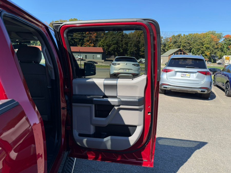 Used 2018 Ford F150 XLT w/ Equipment Group 302A Luxury AWD/4WD image 19