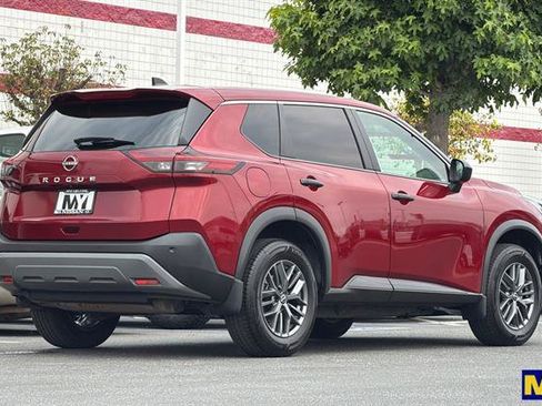Used 2022 Nissan Rogue S FWD image 4