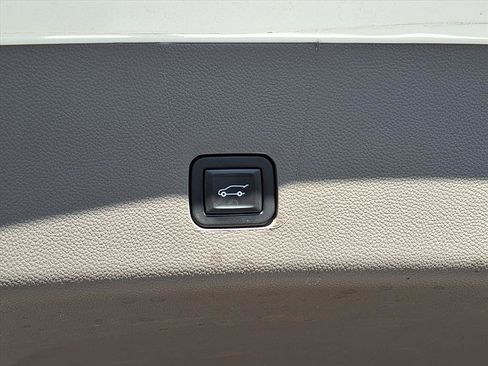 Used 2020 Chevrolet Traverse Premier w/ LPO, Floor Liner Package image 7