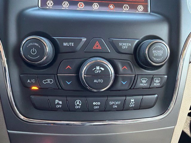 Certified 2020 Jeep Grand Cherokee Laredo AWD/4WD image 24