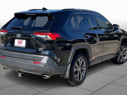 Used 2025 Toyota RAV4 XLE Premium image 13
