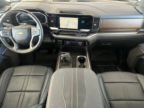 Used 2026 Chevrolet Silverado 1500 High Country AWD/4WD image 15