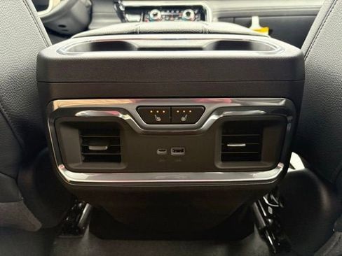 New 2026 GMC Sierra 1500 Denali w/ Denali Reserve Package AWD/4WD image 18