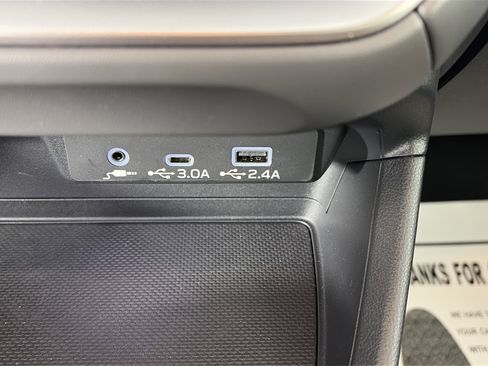 Used 2025 Subaru Crosstrek 2.0i Premium image 22