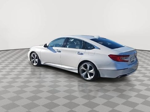 Certified 2018 Honda Accord Touring image 5