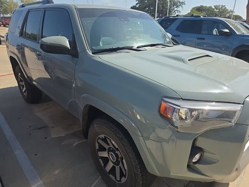 Used 2023 Toyota 4Runner TRD Off-Road AWD/4WD image 3
