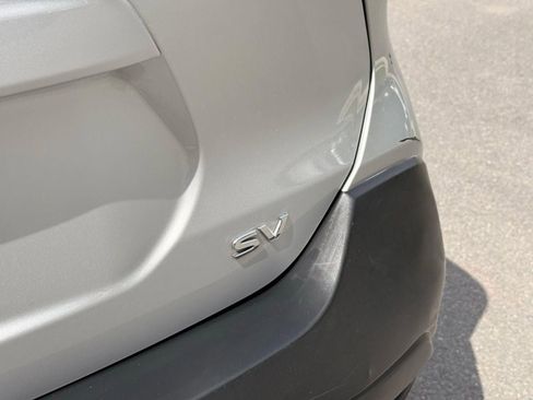 Used 2019 Nissan Kicks SV FWD image 12