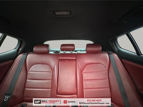 Used 2018 Kia Stinger GT2 image 18