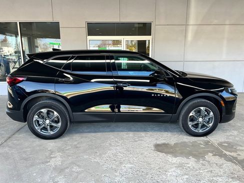 Used 2025 Chevrolet Blazer LT AWD/4WD image 5
