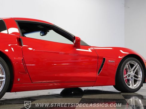 Used 2007 Chevrolet Corvette Z06 w/ Preferred Equipment Group RWD image 29