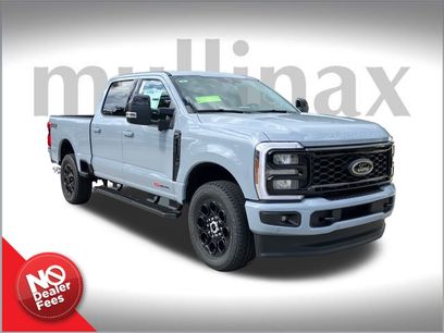 New 2026 Ford F250 Lariat w/ Black Appearance Package