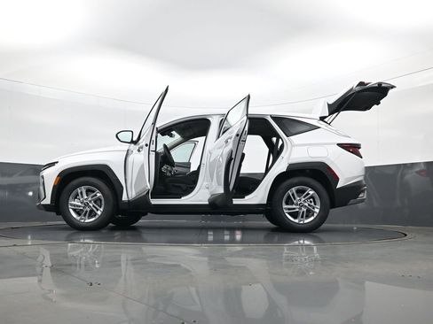 New 2026 Hyundai Tucson SE FWD image 34