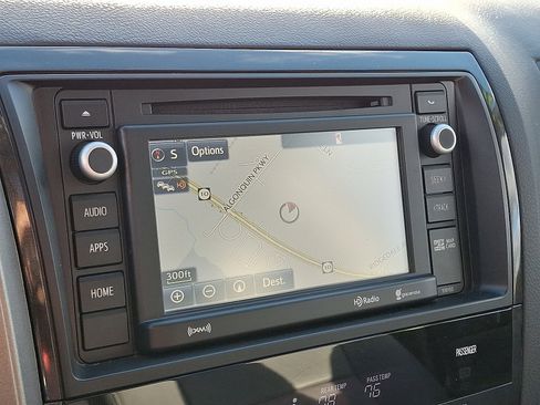 Used 2017 Toyota Sequoia SR5 image 18