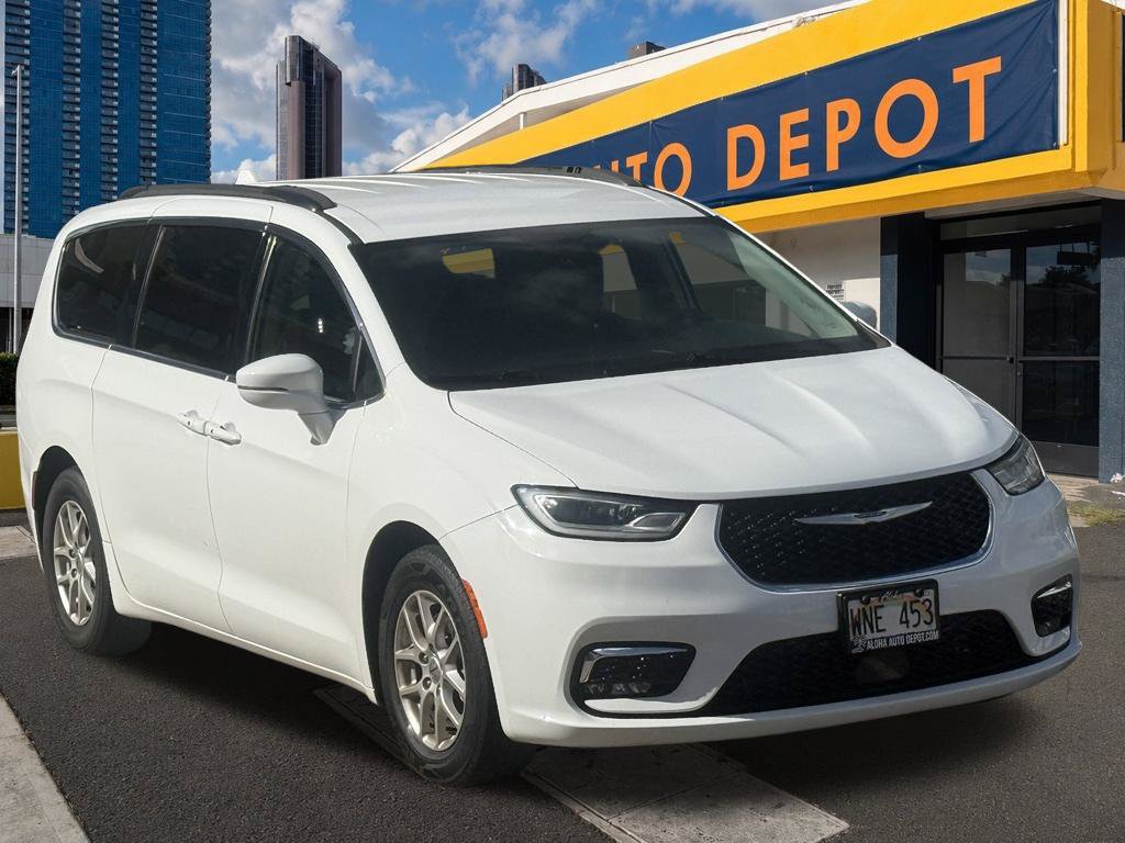 Used 2022 Chrysler Pacifica Touring-L FWD image 6