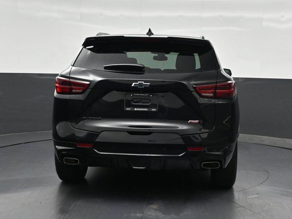 Used 2023 Chevrolet Blazer RS FWD image 4