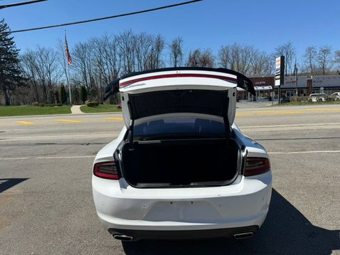 Used 2019 Dodge Charger SXT w/ Leather Interior Group RWD image 10