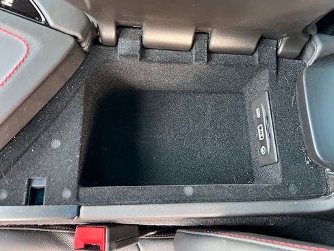 Used 2023 Chevrolet Corvette Stingray Premium Cpe w/ Body-Color Dual Roof Package image 32