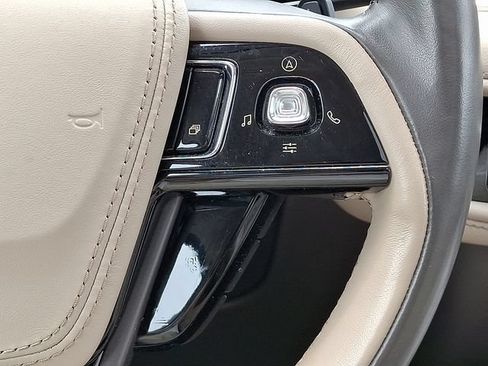 Used 2023 Lincoln Aviator Reserve w/ Equipment Group 201A AWD/4WD image 23
