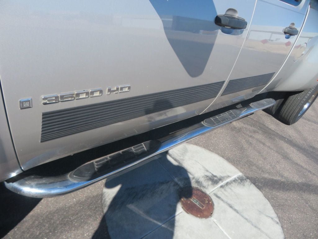 Used 2008 Chevrolet Silverado 3500 LT w/ EZ-Lift Tailgate Package RWD image 14