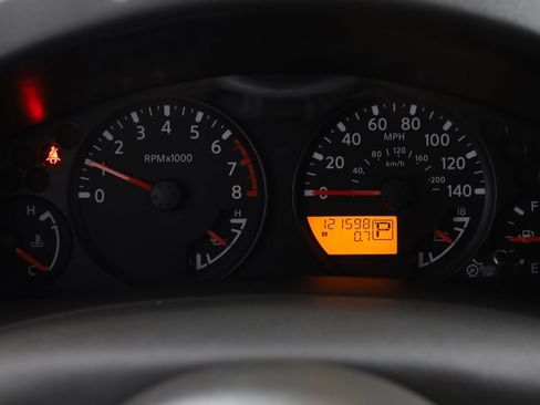 Used 2015 Nissan Frontier SV image 14