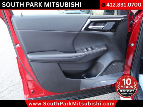 New 2026 Mitsubishi Outlander AWD image 13