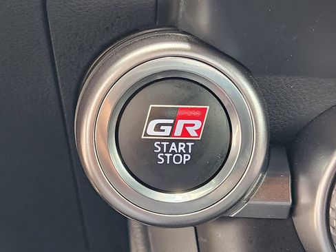 Used 2024 Toyota GR86 Premium RWD image 19
