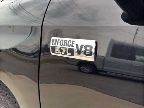 Used 2016 Toyota Tundra SR5 w/ TRD Off Road Package image 5