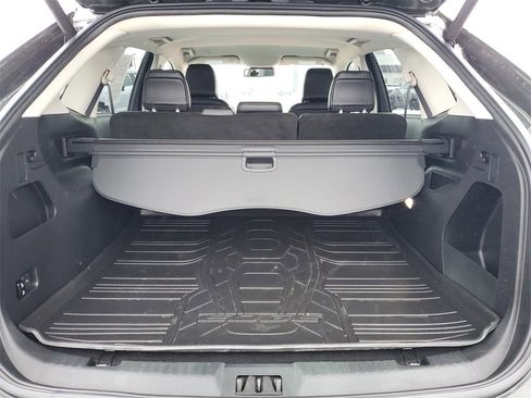 Used 2023 Ford Edge SEL w/ Convenience Package image 33