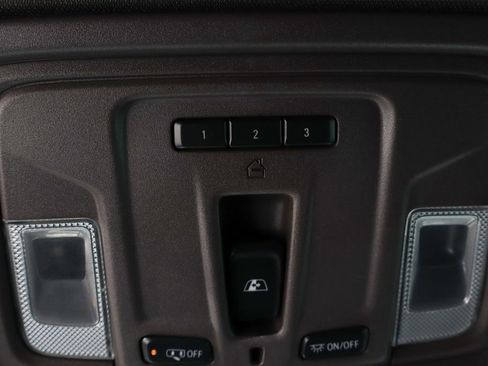 Used 2023 GMC Sierra 1500 SLT w/ SLT Premium Package AWD/4WD image 32