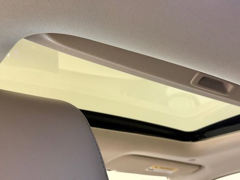 New 2026 Honda HR-V EX-L image 14