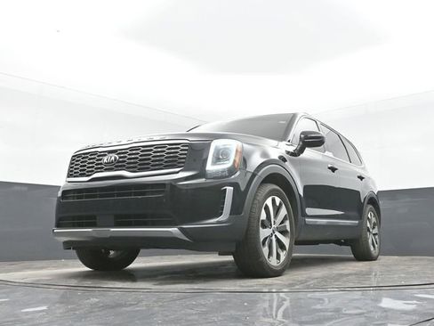 Used 2020 Kia Telluride S image 40