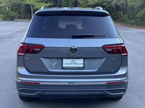 Used 2024 Volkswagen Tiguan SE image 8