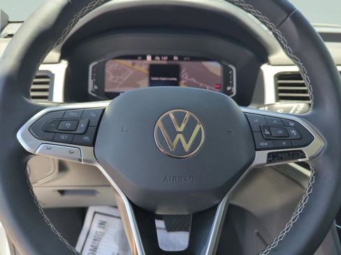 Used 2022 Volkswagen Atlas SEL AWD/4WD image 41