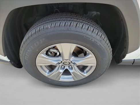 Used 2025 Toyota RAV4 XLE w/ Convenience Package FWD image 9