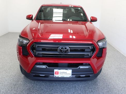 Certified 2026 Toyota Tacoma SR5 AWD/4WD image 3