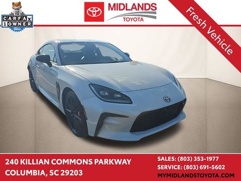 Used 2024 Toyota GR86 Premium w/ Performance Package image 1