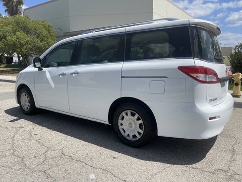 Used 2015 Nissan Quest S FWD image 4